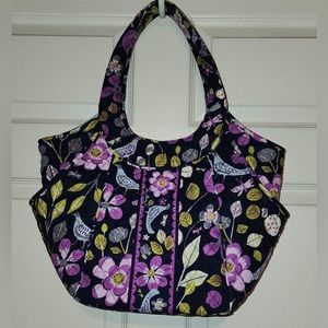 3 piece Vera Bradley handbag/tote. Great for spring and summer. Tapered shape